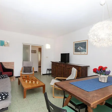 Cambre D'aze By Interhome شقة يانكا